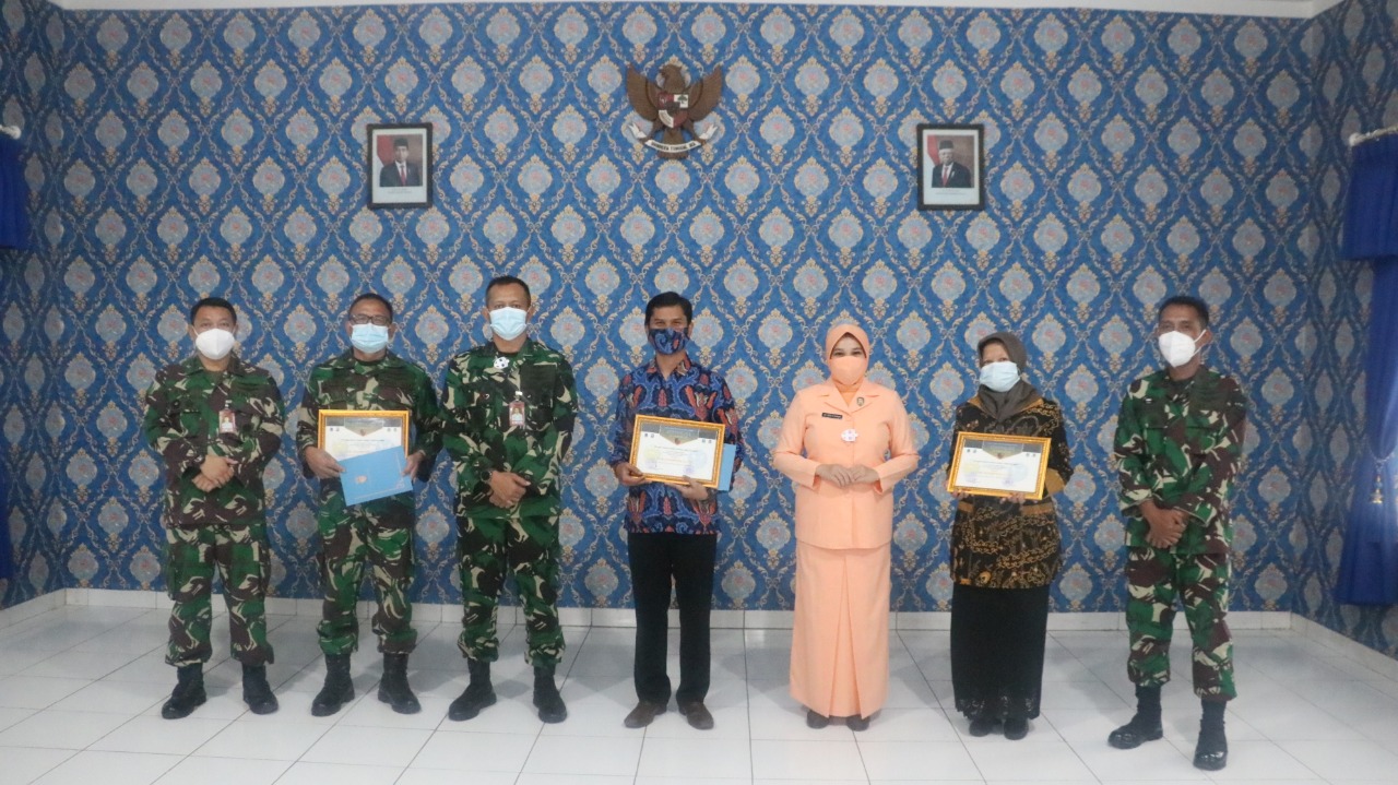 Tim Fesa Lanud Sulaiman Terima Penghargaan
